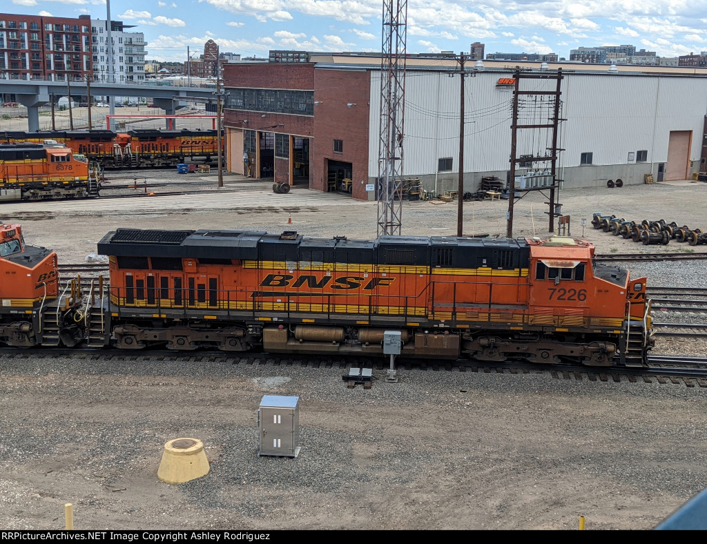 BNSF 7226